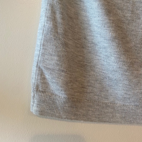 🌸2 for $30🌸 Off-the-shoulder jumper - Picture 5 of 6